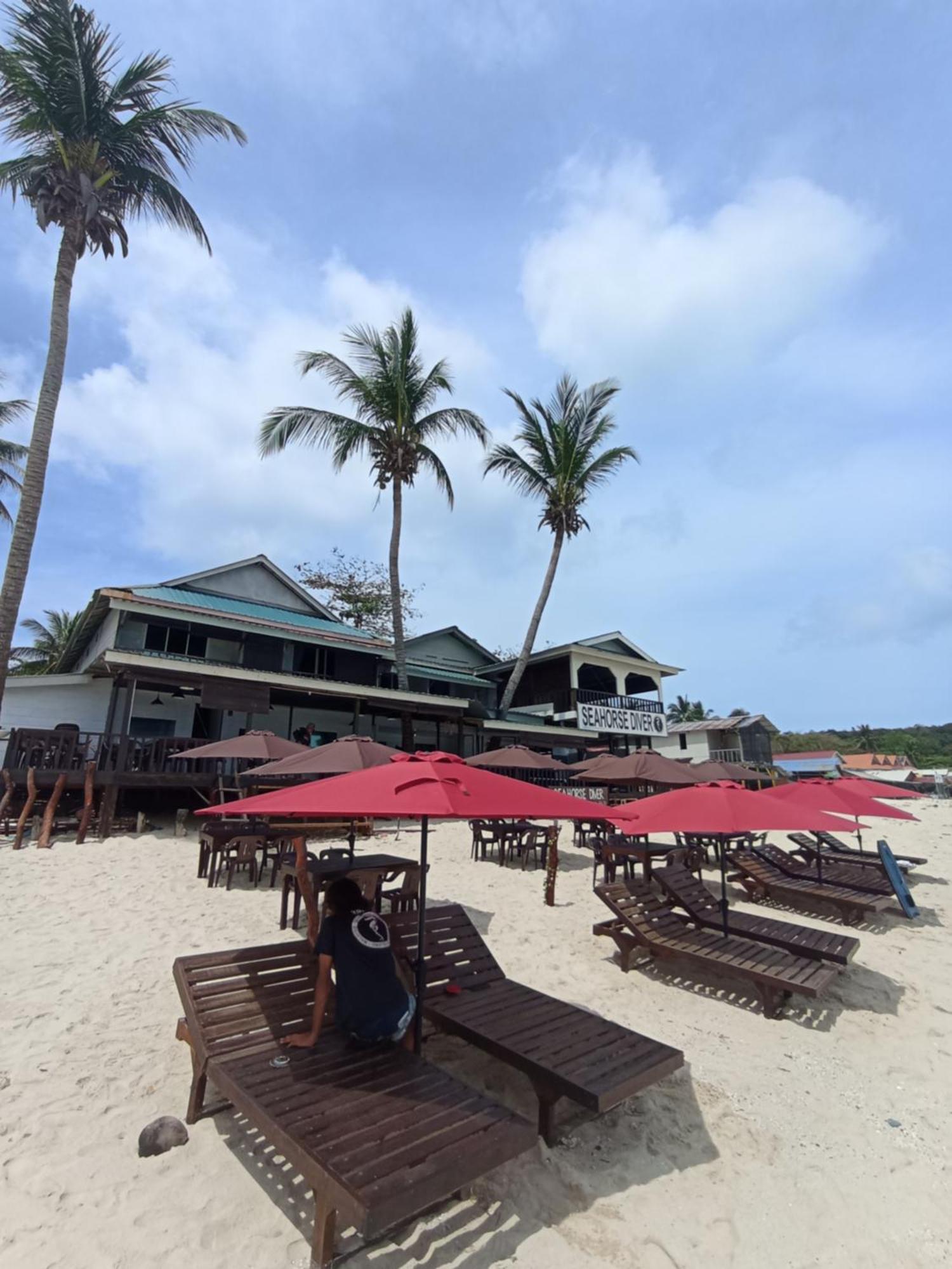 시호스 다이버 게스트하우스 Kampong Pasir Panjang  외부 사진
