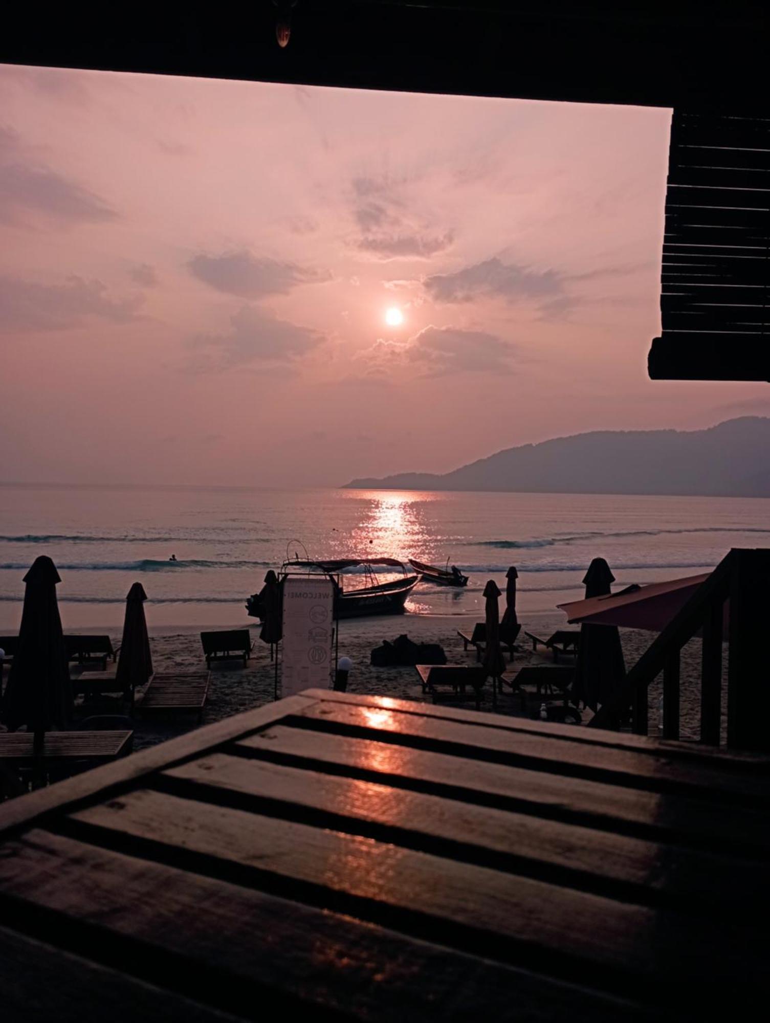 시호스 다이버 게스트하우스 Kampong Pasir Panjang  외부 사진