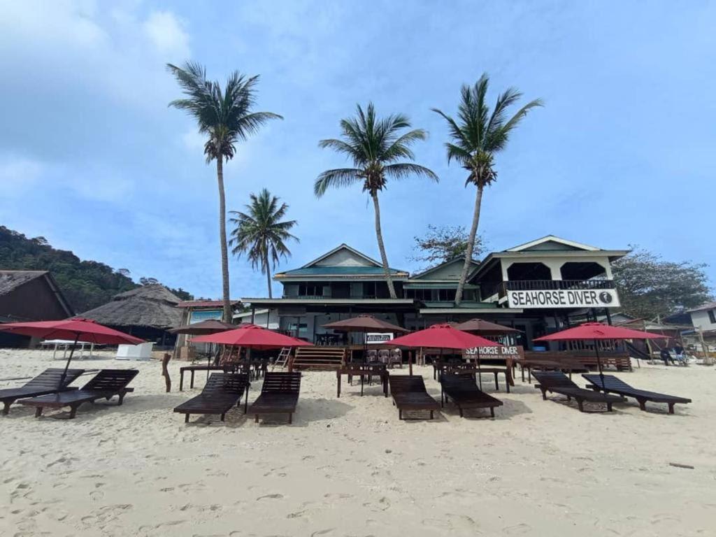 시호스 다이버 게스트하우스 Kampong Pasir Panjang  외부 사진